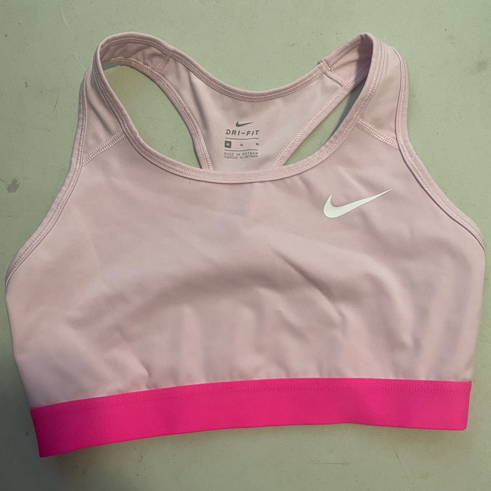NWOT Nike Sportsbra
